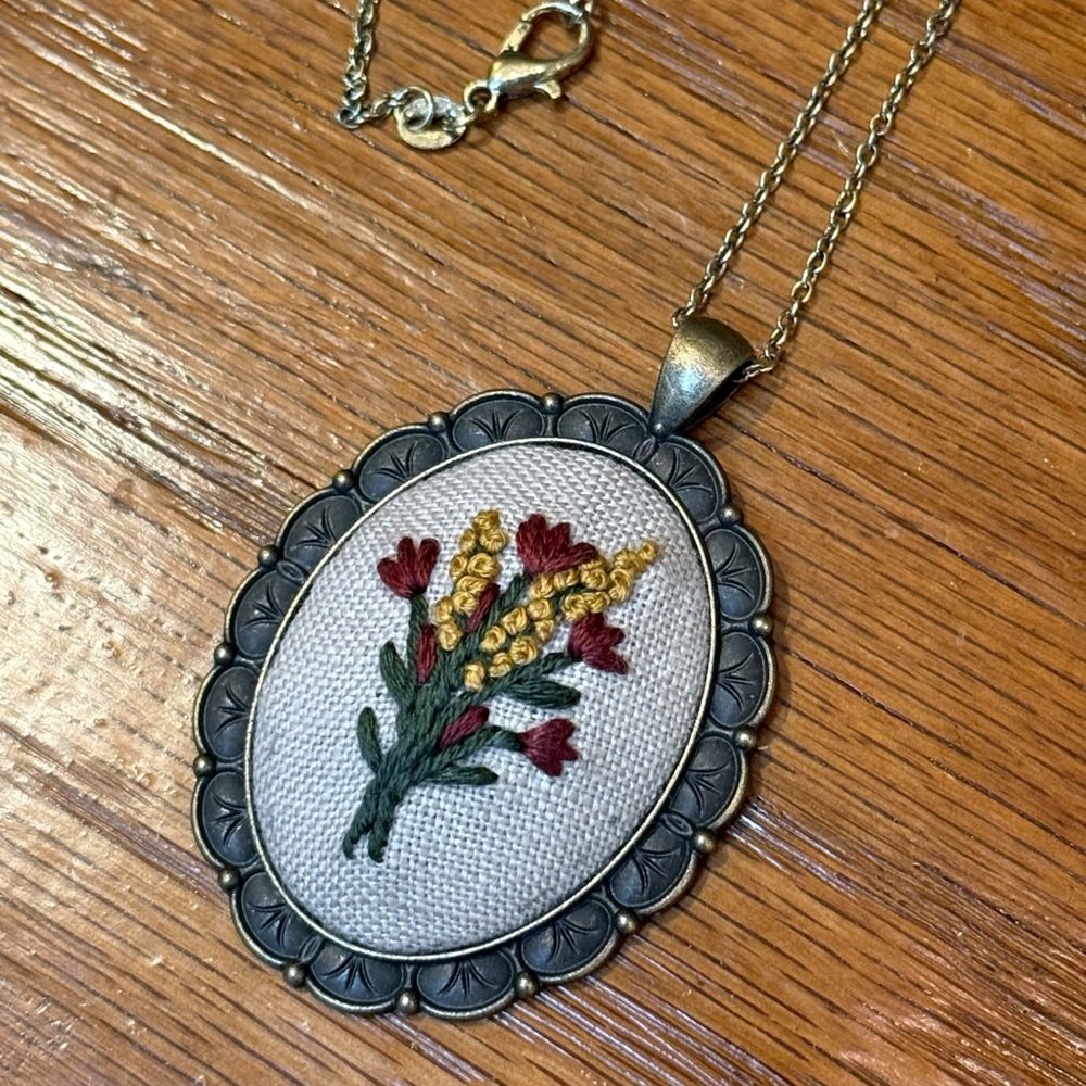 Hand-Embroidered Floral Pendant Necklace - Picture 3 of 6